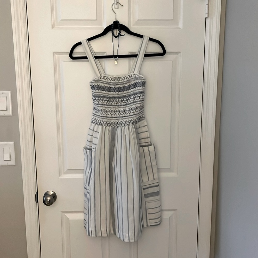 Fat Face Women Dress Size 2 or XXS in good cond w/Bonus Necklace & Bracelet!